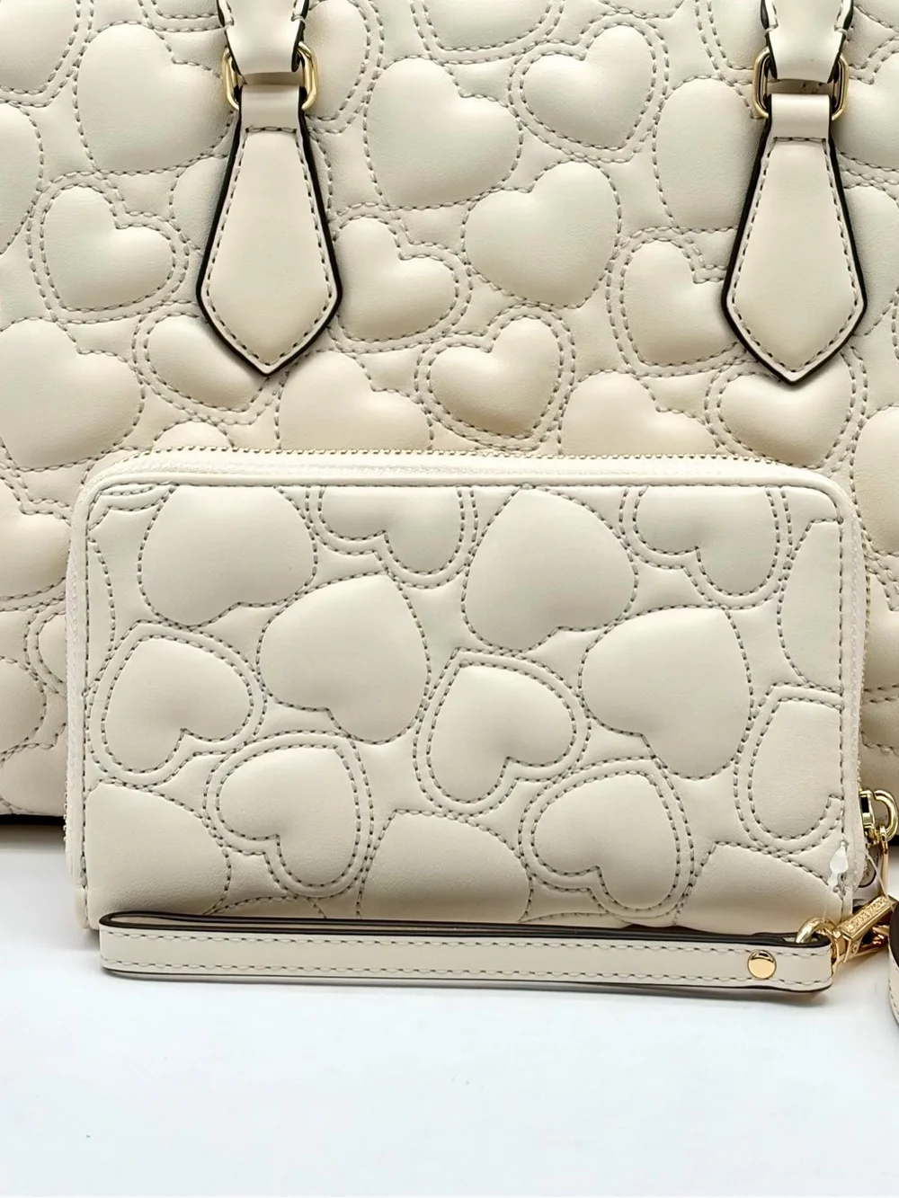 Michael Kors Jet Set Travel Multifunctional Wallet Wristlet Phone Case